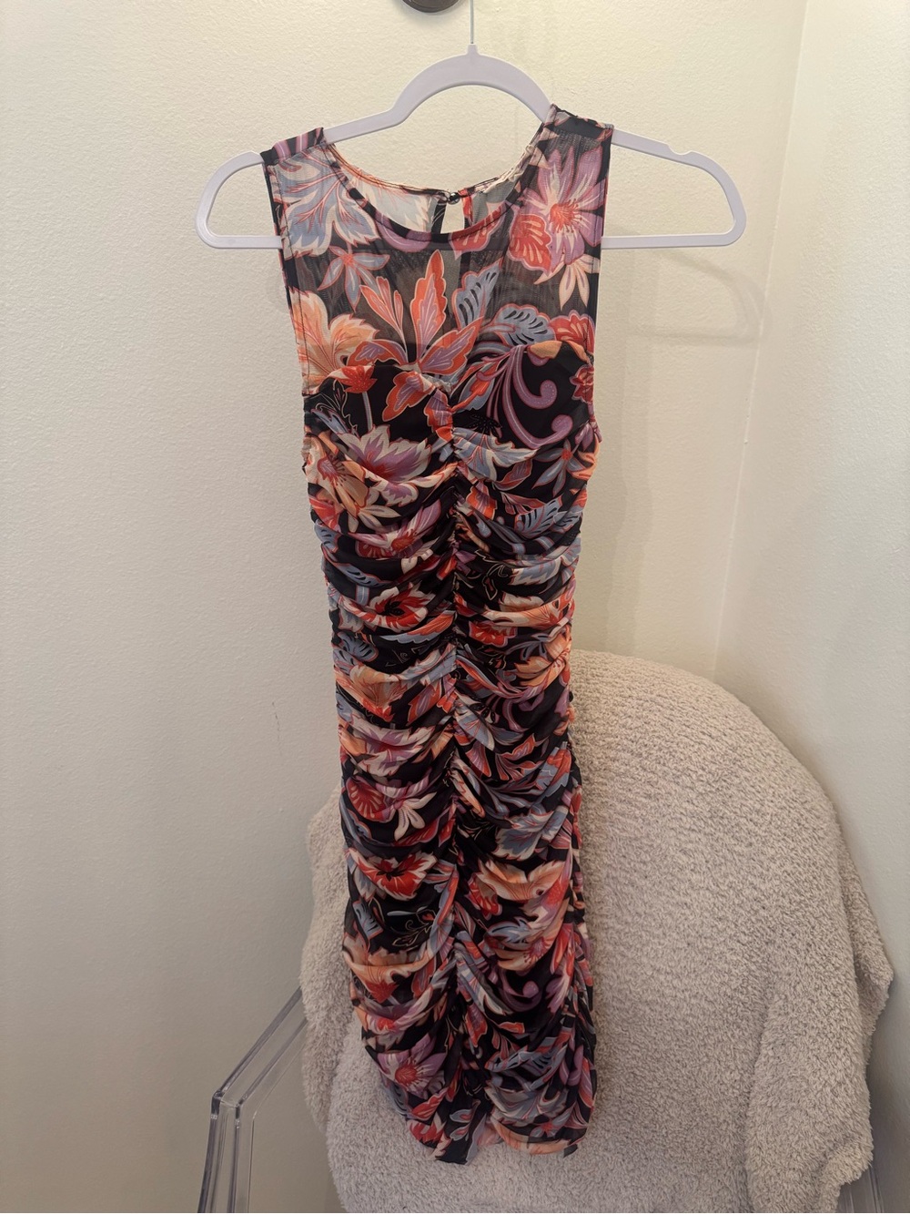 Chelsea & Violet Floral Ruched Sleeveless Mini Dress in Black & Coral